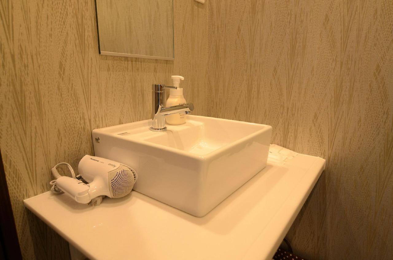 Nipponbashi Luxe Hotel Osaka Exterior photo